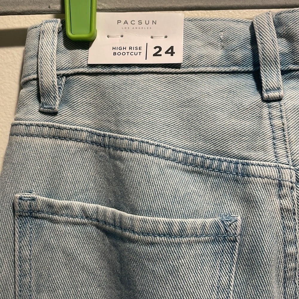 PacSun High Rise Geometrical Stitching Front Button Fly Flare Jeans NWT - Picture 8 of 12